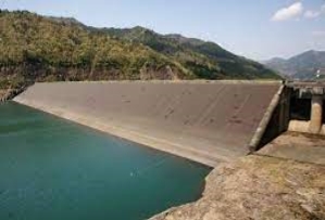 earth dam 1.jpg