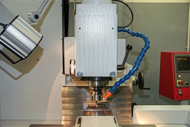 https://industry.plantautomation-technology.com/articles/images/machining-center.jpg