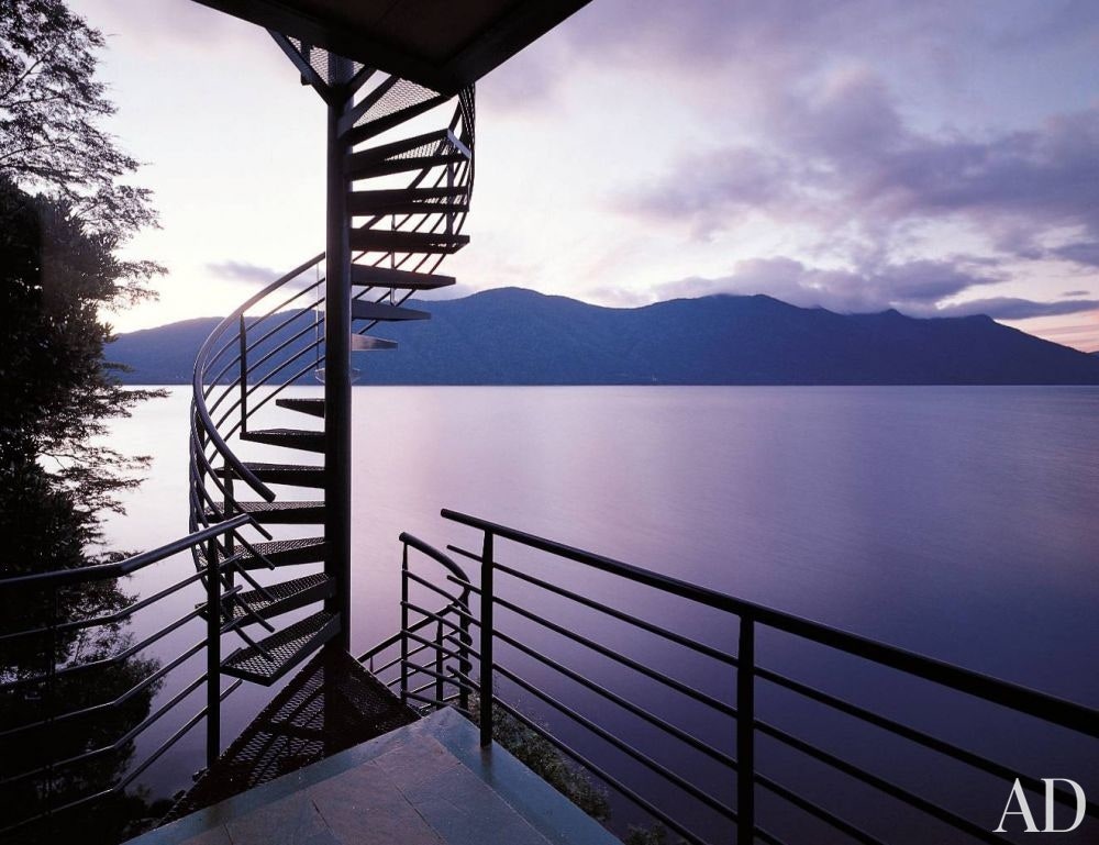 Contemporary StaircaseHallway by Paula Gutierrez Erlandsen and Sabbagh Arquitectos in Lake Caburga Chile